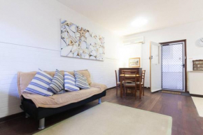 B3 Crawley Apartment 1 BRM & Sleepout near UWA